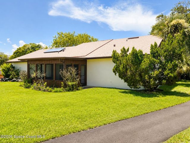 255 Applewood Circle, Melbourne, FL 32940