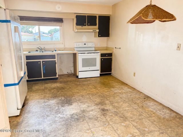 255 Applewood Circle, Melbourne, FL 32940