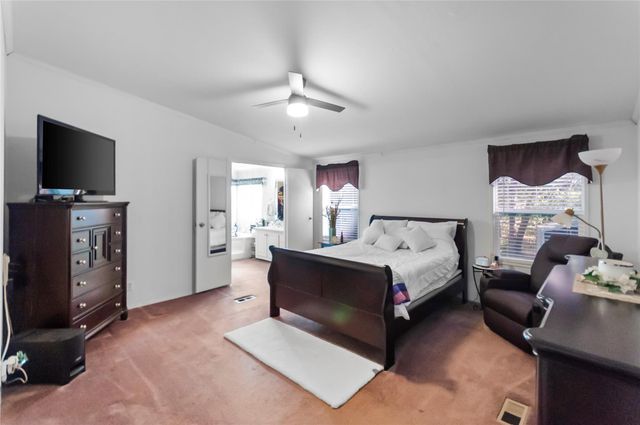 141 Morning Dove LN, Elgin, TX 78602