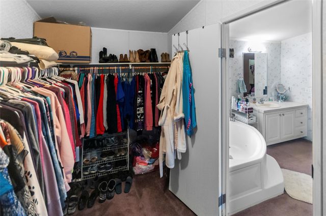 141 Morning Dove LN, Elgin, TX 78602