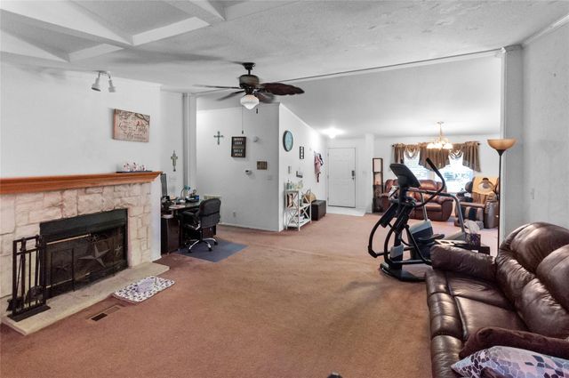 141 Morning Dove LN, Elgin, TX 78602