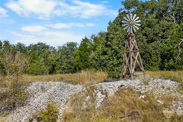 141 Morning Dove LN, Elgin, TX 78602