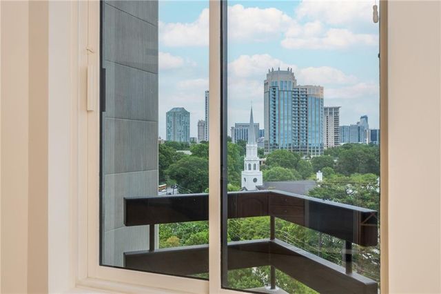 2660 Peachtree Road NW 15G, Atlanta, GA 30305