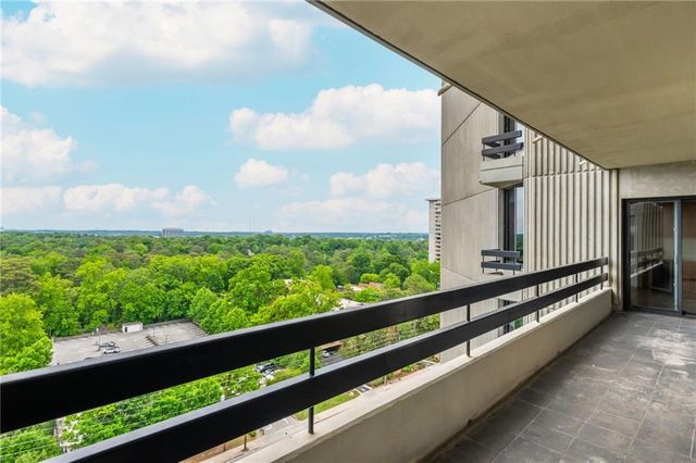 2660 Peachtree Road NW 15G, Atlanta, GA 30305