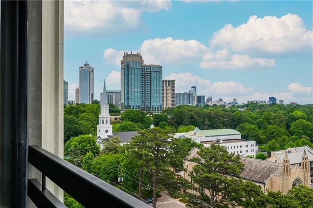 2660 Peachtree Road NW 15G, Atlanta, GA 30305