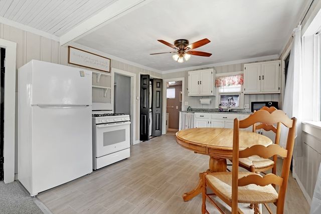 10 Barnes Street, Wareham, MA 02571