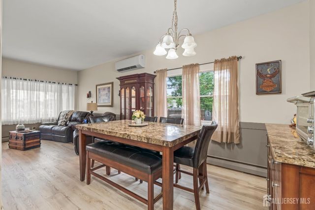 251 Arlington Drive, Fords, NJ 08863
