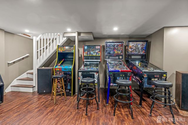 251 Arlington Drive, Fords, NJ 08863