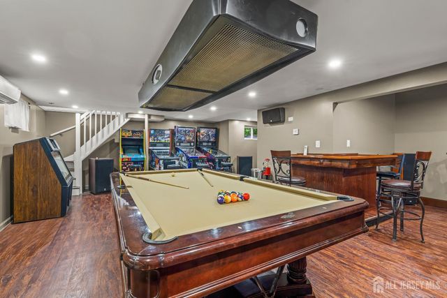 251 Arlington Drive, Fords, NJ 08863