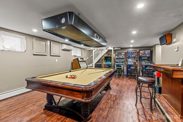 251 Arlington Drive, Fords, NJ 08863