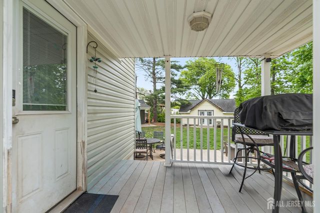 251 Arlington Drive, Fords, NJ 08863