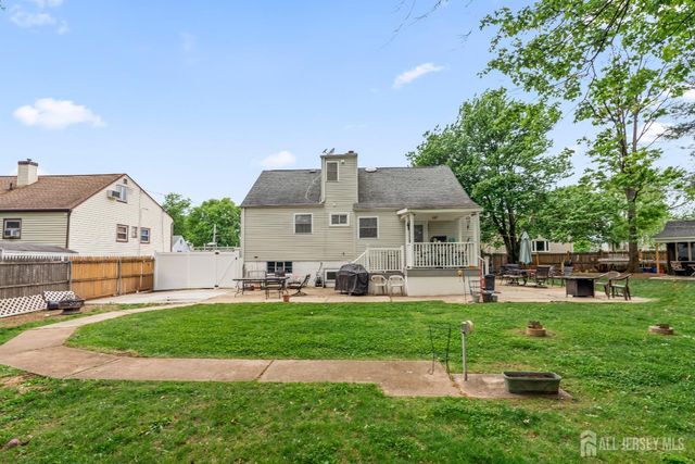 251 Arlington Drive, Fords, NJ 08863