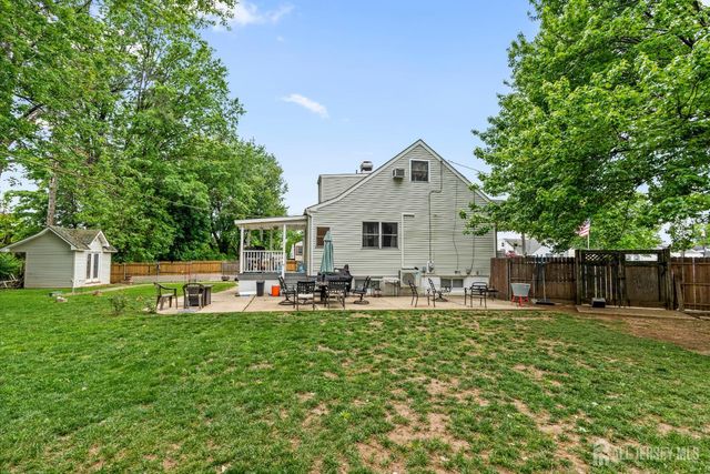 251 Arlington Drive, Fords, NJ 08863