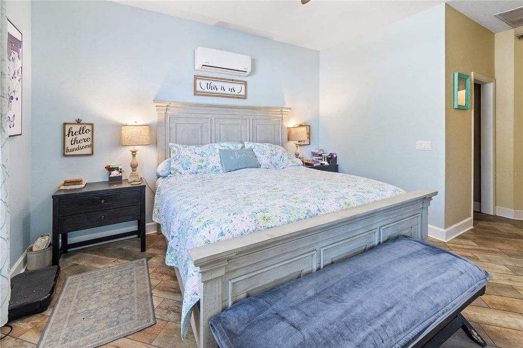 Image 13 of property listing at 1224 7TH STREET NW, Winter Haven, FL 33881