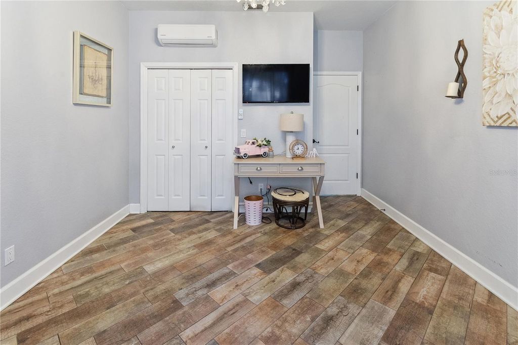 Image 18 of property listing at 1224 7TH STREET NW, Winter Haven, FL 33881