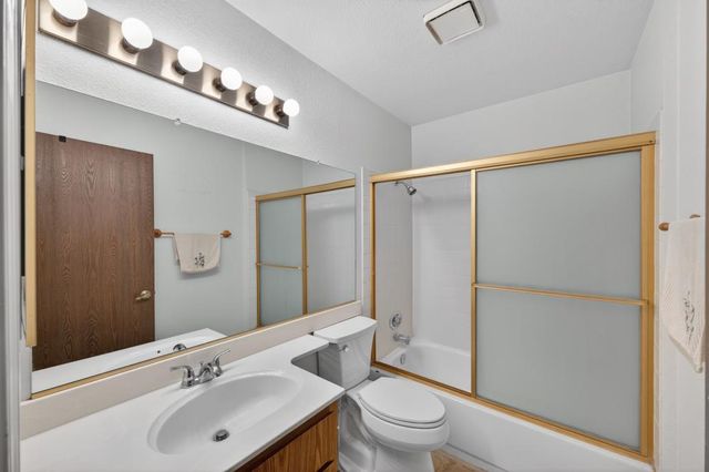 9353 Aizenberg Cir, Elk Grove, CA 95624