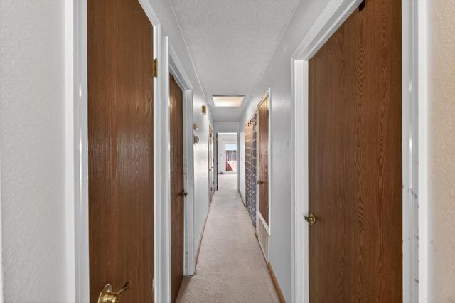 9353 Aizenberg Cir, Elk Grove, CA 95624