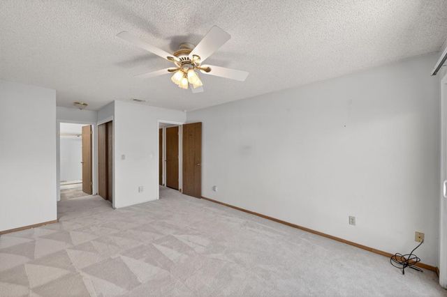 9353 Aizenberg Cir, Elk Grove, CA 95624