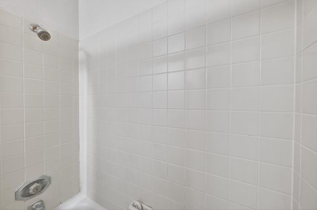 9353 Aizenberg Cir, Elk Grove, CA 95624