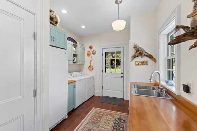 767 Point Road, Willsboro, NY 12996