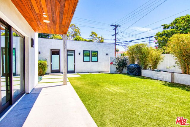 2345 27th Street, Santa Monica, CA 90405