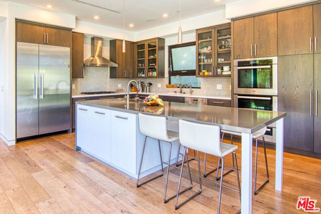 2345 27th Street, Santa Monica, CA 90405