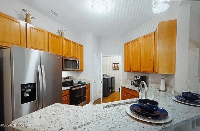 785 OAKLEAF PLANTATION Parkway, 1433, Orange Park, FL 32065