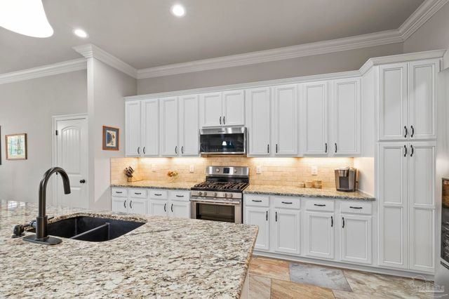 1544 Sabal Palm Dr, Gulf Breeze, FL 32563