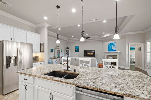 1544 Sabal Palm Dr, Gulf Breeze, FL 32563