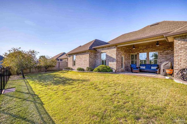 1544 Sabal Palm Dr, Gulf Breeze, FL 32563