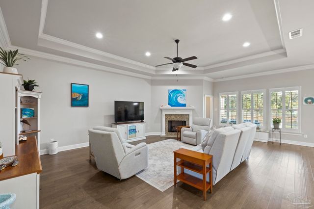 1544 Sabal Palm Dr, Gulf Breeze, FL 32563