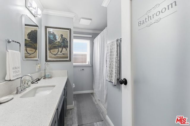 332 E Plymouth Street, Inglewood, CA 90302
