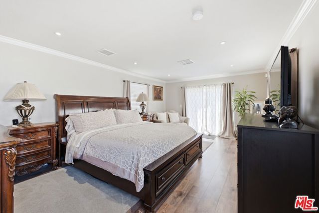 332 E Plymouth Street, Inglewood, CA 90302