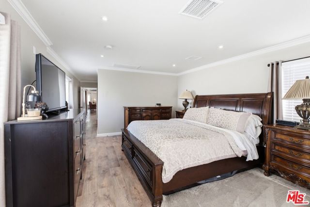 332 E Plymouth Street, Inglewood, CA 90302