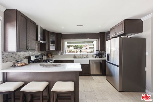 332 E Plymouth Street, Inglewood, CA 90302