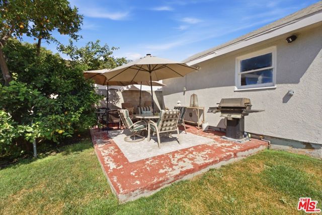 332 E Plymouth Street, Inglewood, CA 90302