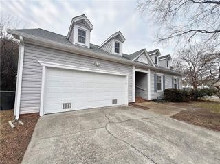 112 Pine Creek DR, Hampton, VA 23669
