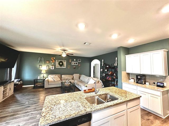 332 Oak Hampton Dr Drive, Sulphur, LA 70665