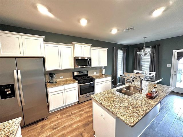 332 Oak Hampton Dr Drive, Sulphur, LA 70665