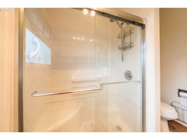 3027 Ne 32ND Dr, Lincoln City, OR 97367