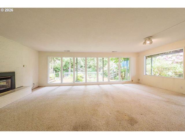 3027 Ne 32ND Dr, Lincoln City, OR 97367