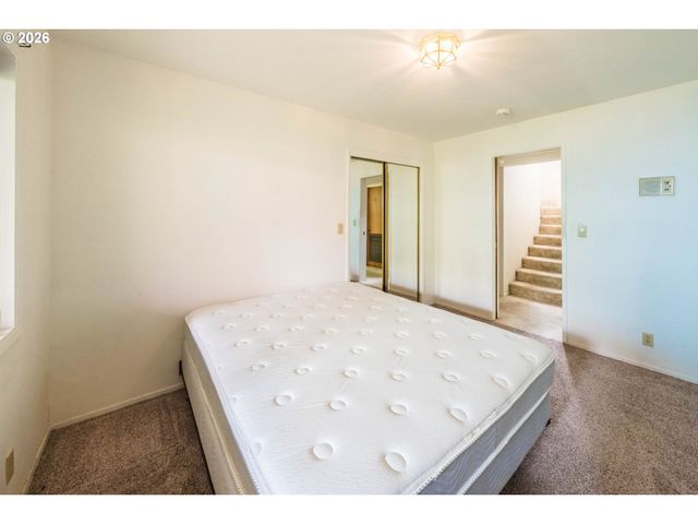 3027 Ne 32ND Dr, Lincoln City, OR 97367