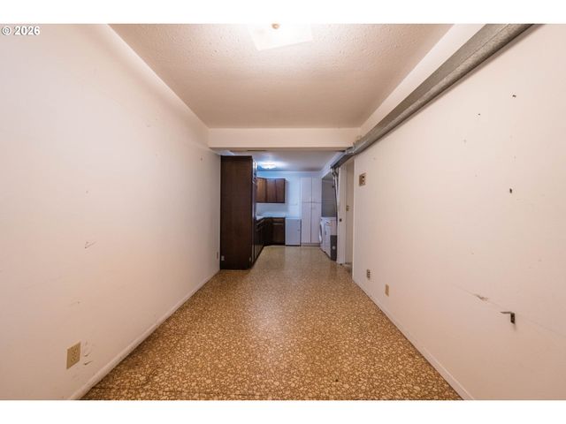 3027 Ne 32ND Dr, Lincoln City, OR 97367