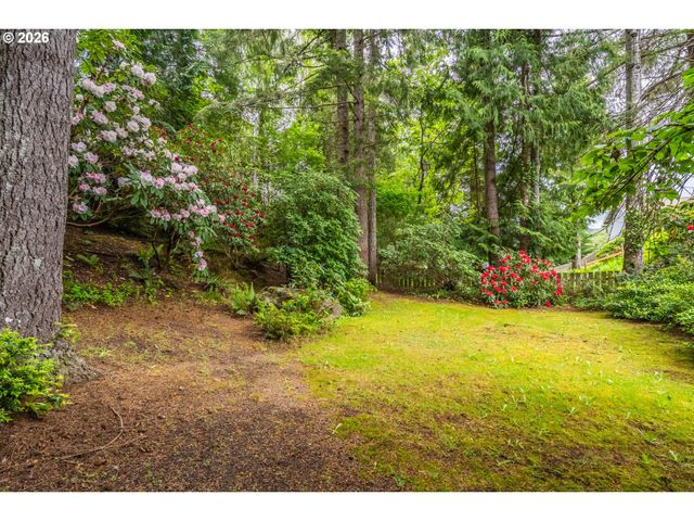 3027 Ne 32ND Dr, Lincoln City, OR 97367