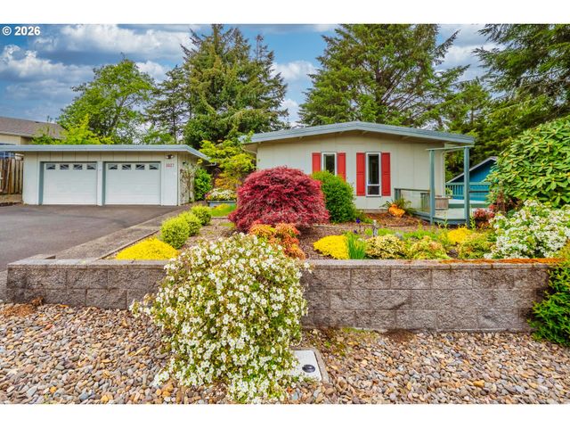 3027 Ne 32ND Dr, Lincoln City, OR 97367