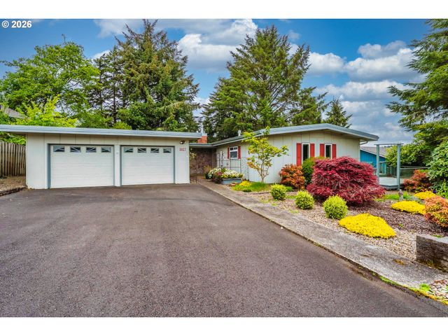 3027 Ne 32ND Dr, Lincoln City, OR 97367