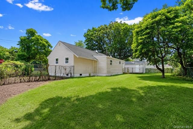 1340 Manor Lane, Bay Shore, NY 11706