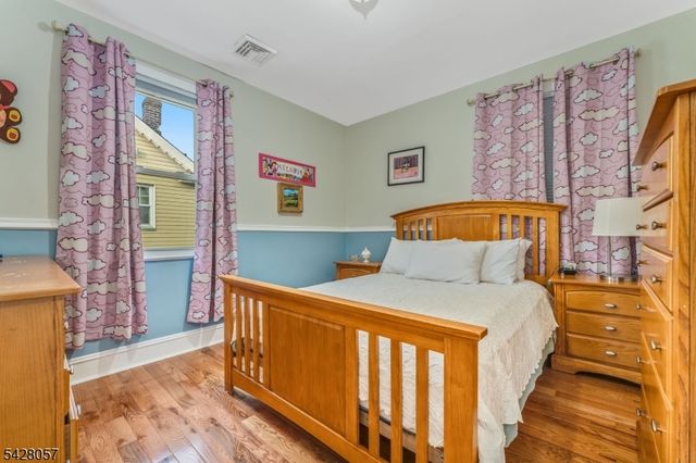 119 Edgewood Rd, Linden City, NJ 07036