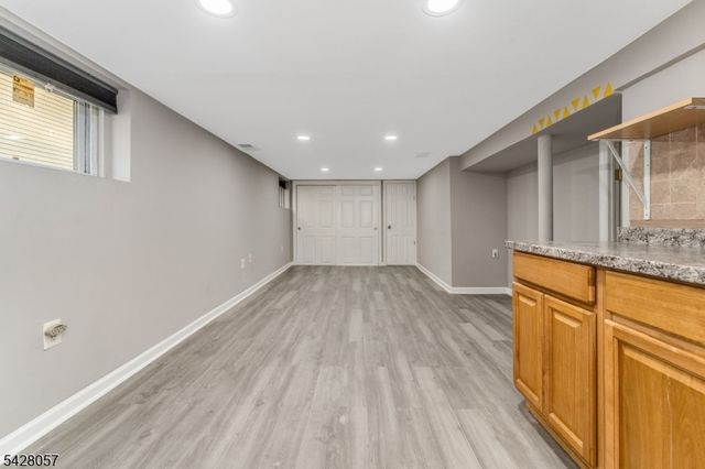 119 Edgewood Rd, Linden City, NJ 07036