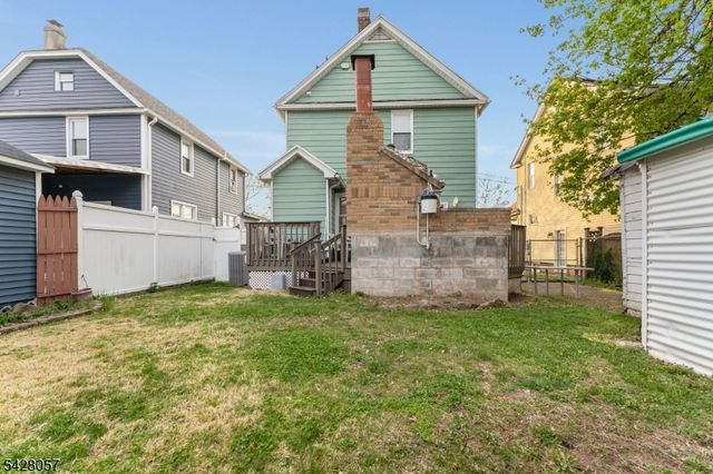 119 Edgewood Rd, Linden City, NJ 07036